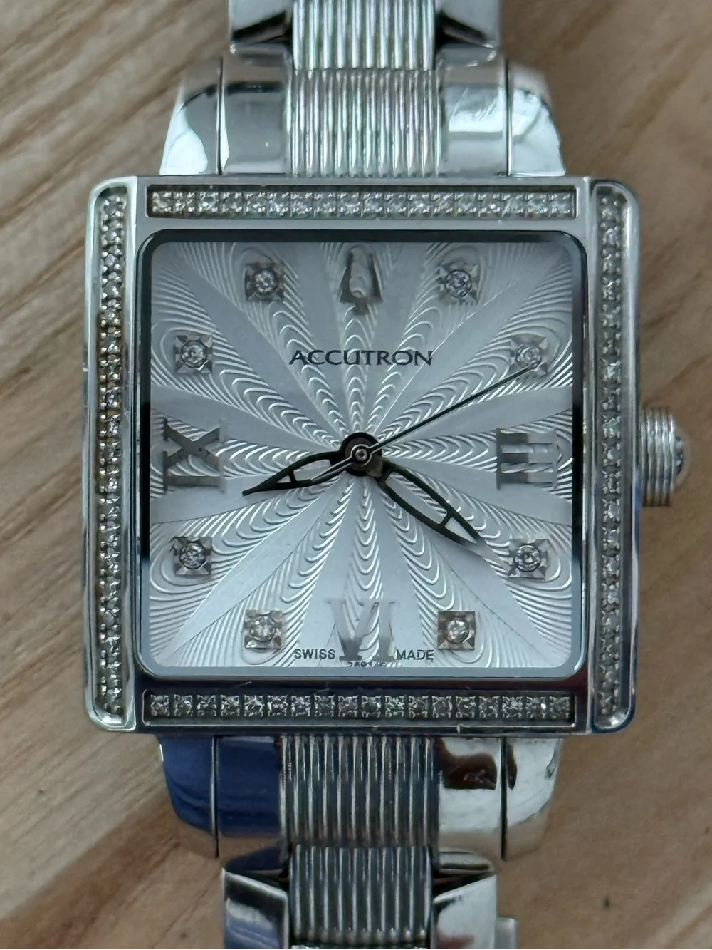 Accutron Curvex Diamond Rare Ladies Watch Diamonds Stainless Bracelet Case